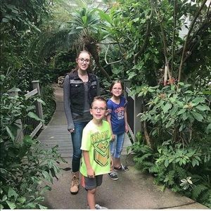 Meet your Posher, Cobi